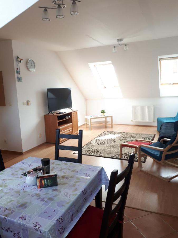 Apartment Biely Kostol Eksteriør billede